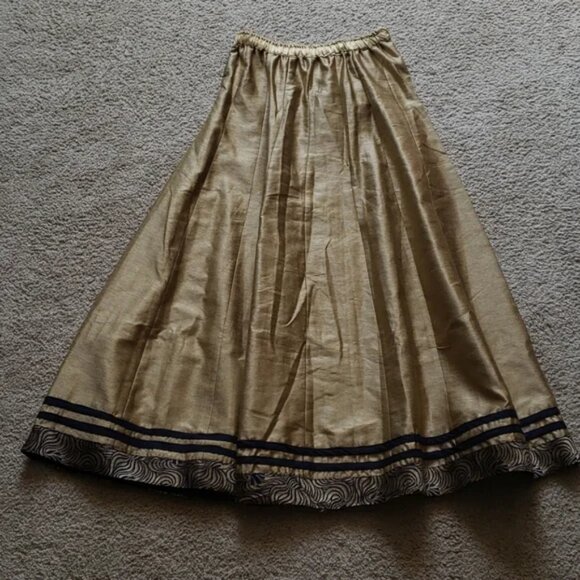🎉 Indian full Maxi Skirt 🎉 - Picture 3 of 4